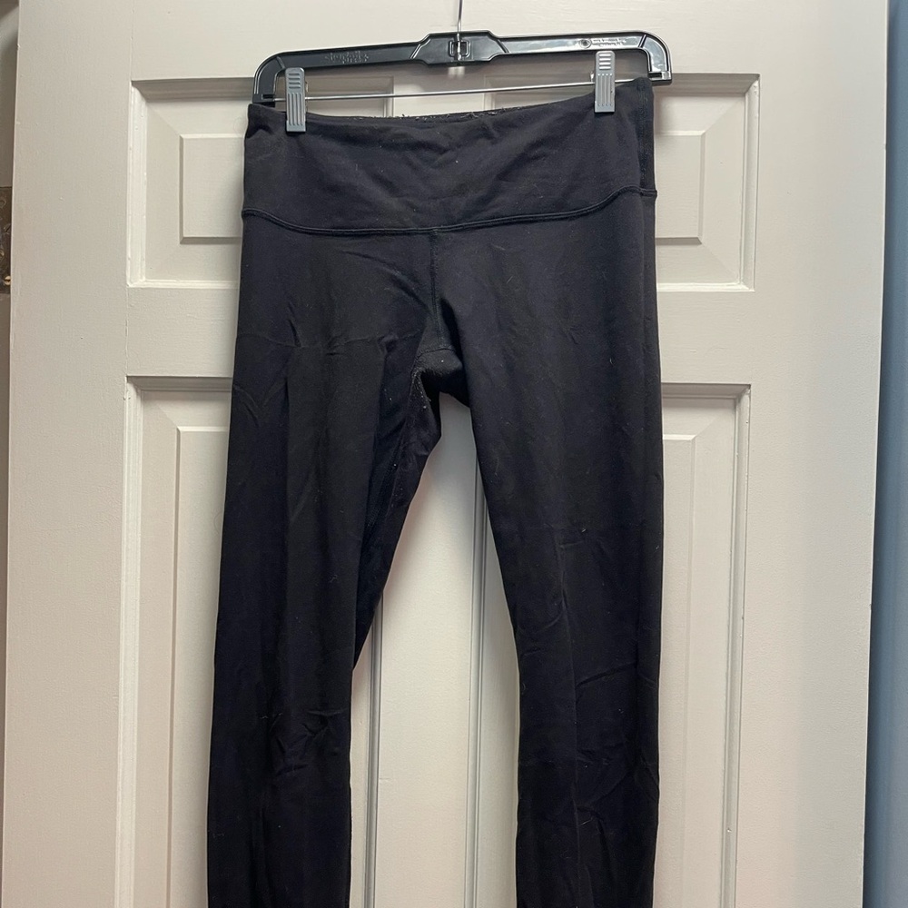 Black Lululemon leggings